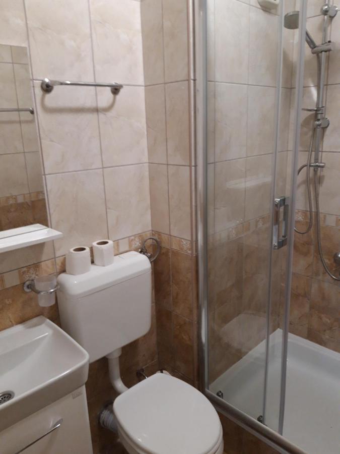 Simikic Z Apartment Биелина Екстериор снимка