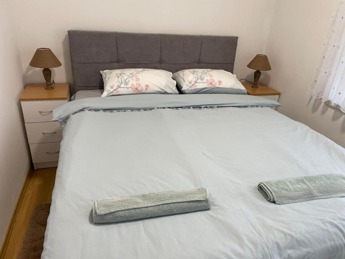 Simikic Z Apartment Биелина Екстериор снимка